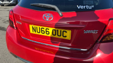 Toyota Yaris 1.33 VVT-i Design 5dr Petrol Hatchback